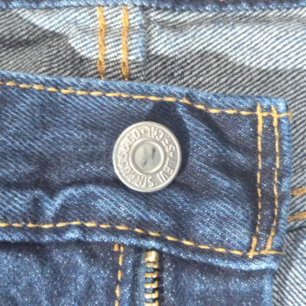 Levi's 550 Relaxed Fit Tapered Leg Jeans 40x30 Dark Wash‎ Blue Men's (Fits 27)